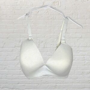 Thyme Maternity Wireless Nursing Bra​